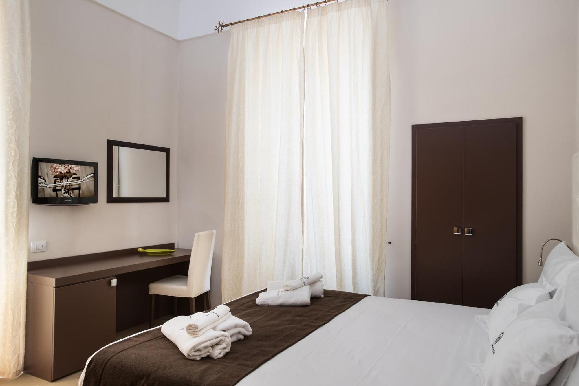 Palazzo Perla Bed & Breakfast Gallipoli Exterior photo