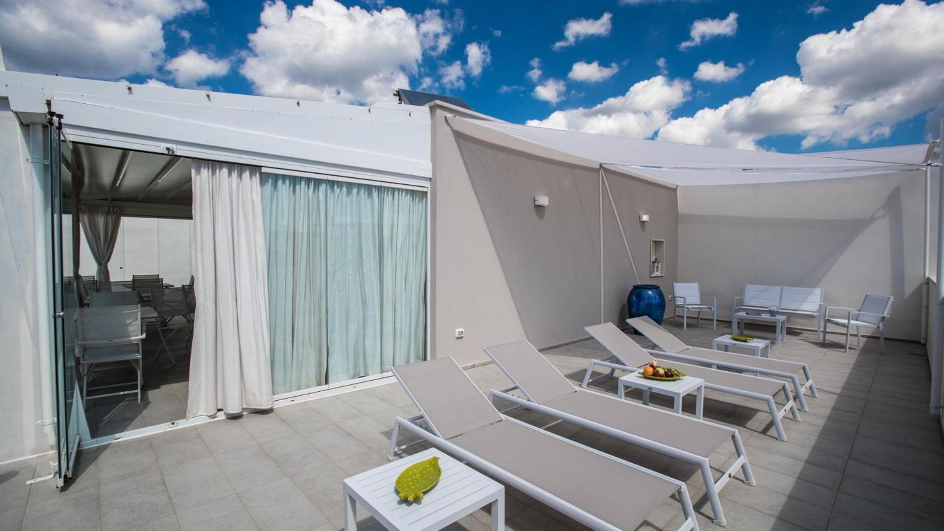 Palazzo Perla Bed & Breakfast Gallipoli Exterior photo