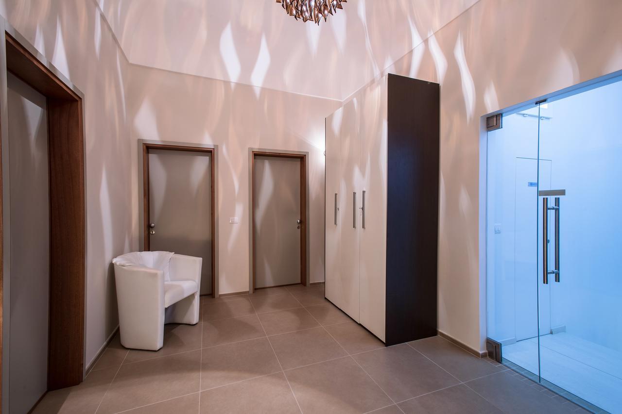 Palazzo Perla Bed & Breakfast Gallipoli Exterior photo