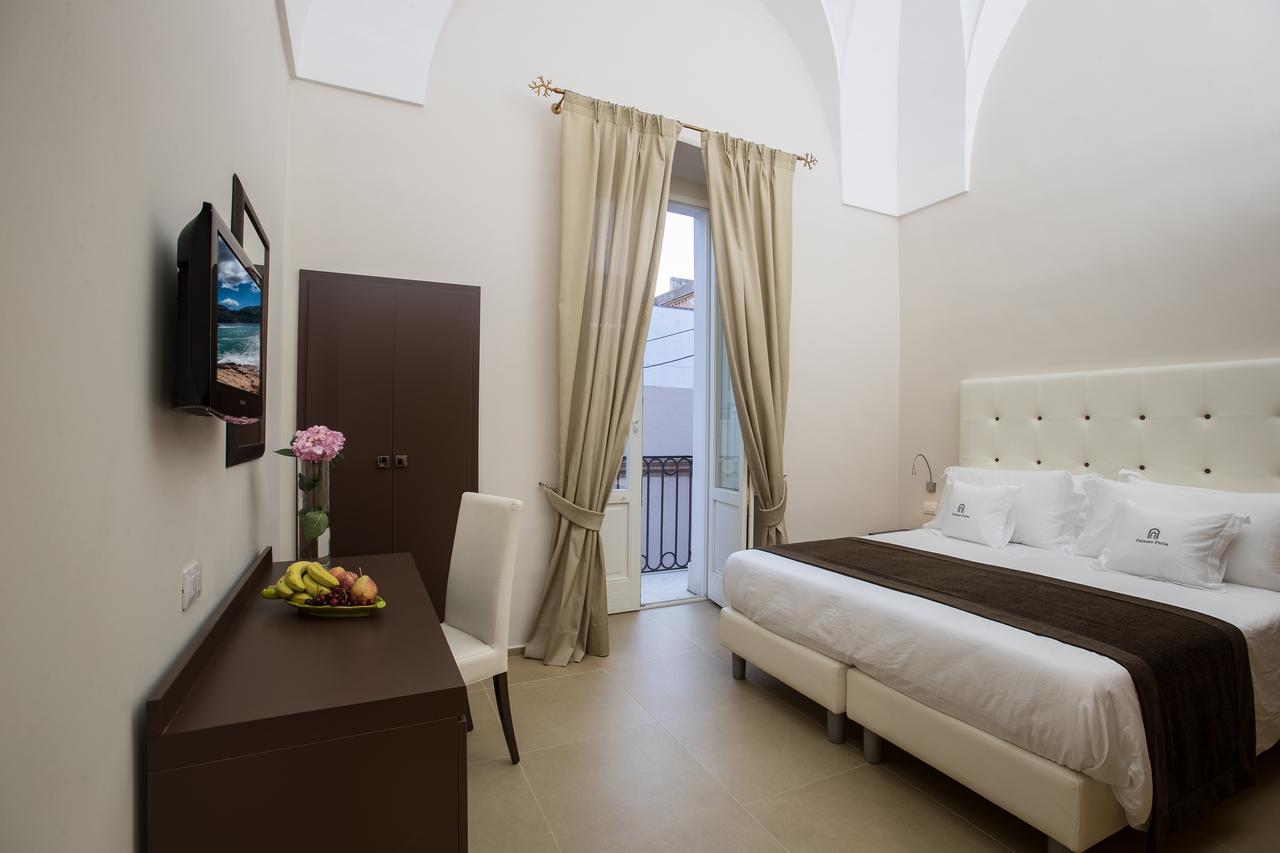 Palazzo Perla Bed & Breakfast Gallipoli Exterior photo