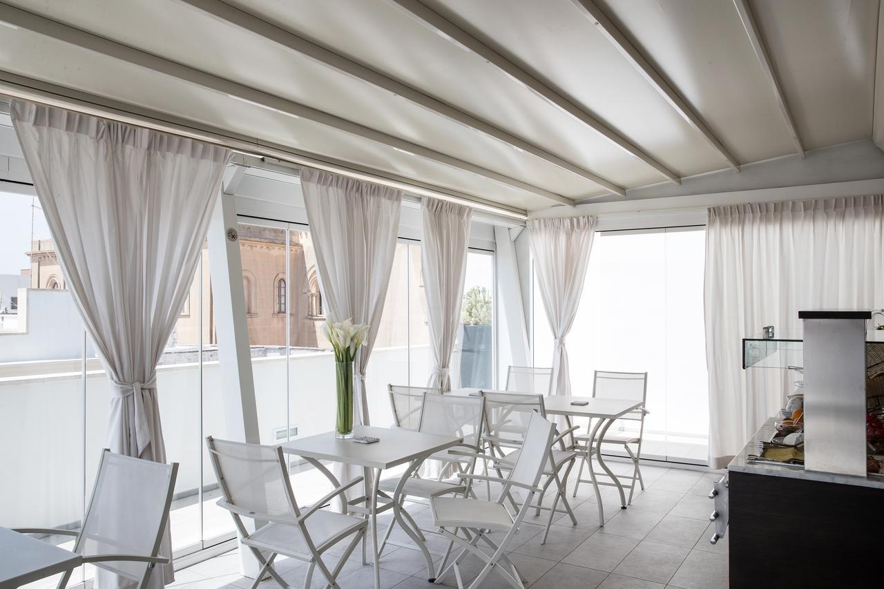 Palazzo Perla Bed & Breakfast Gallipoli Exterior photo